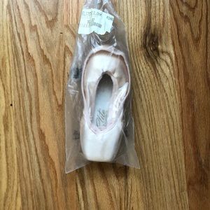 Brand New Grishko Elite Pointe Shoes